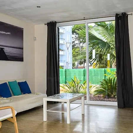 Semi Detached Right Side Casa vacanze *